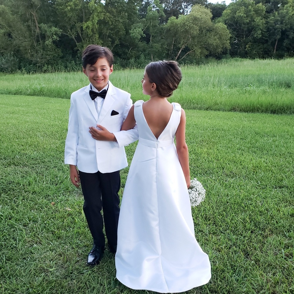 White satin flower girl dress size 7 - Picture 2 of 6